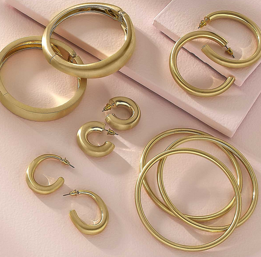 Coraline Hoop Earrings in Satin Gold