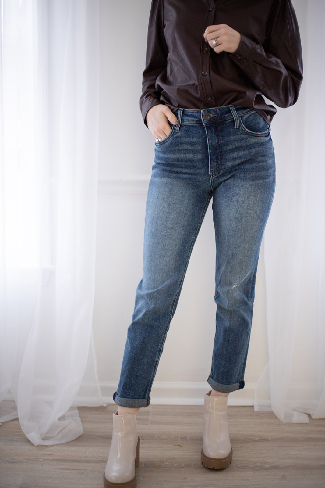 Rachael High Rise Mom Jean